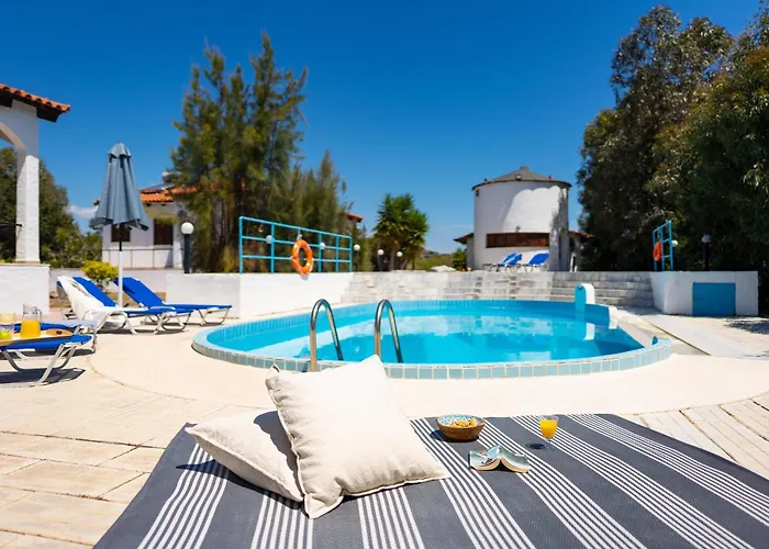 Villas Mina غينادي