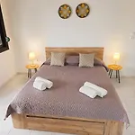 بيت للعطل Villas Mina *