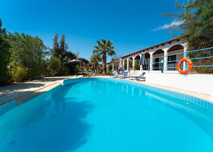 Mina And Holiday home Gennadi