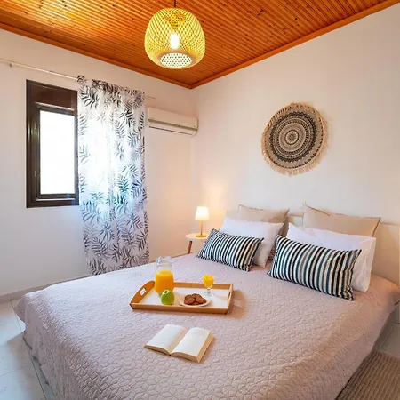 別荘 Mina And ゲンナジー