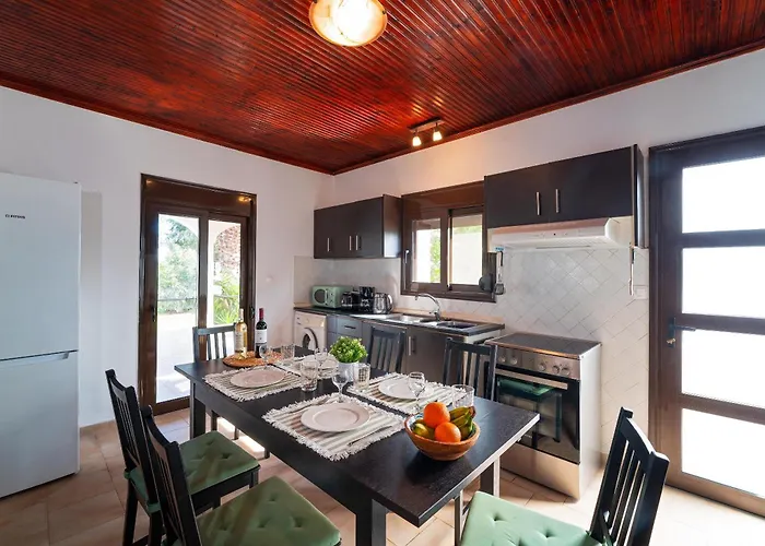 度假居 Mina And 根纳迪